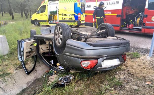 El fallecido al volcar ayer su coche en Olmedo es un músico medinense de 51 años