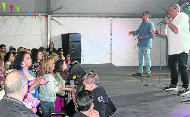 Los Chunguitos triunfan en Coca