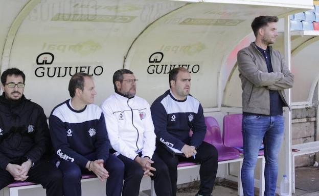 Los técnicos del Salmantino y de la Mutilvera ven justo el empate