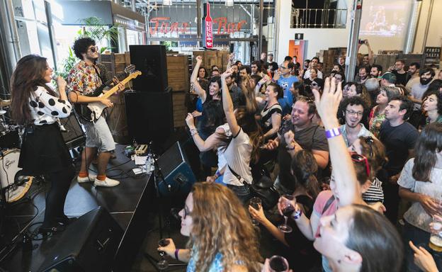 Más de 1.000 personas acuden a la primera edición de Ribera WineSounds Fest en Berlín