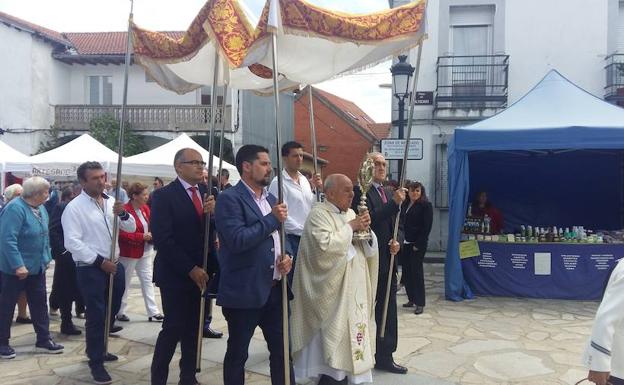 La Feria Agroalimentaria Sierra Quilama comparte escenario con el Santísimo