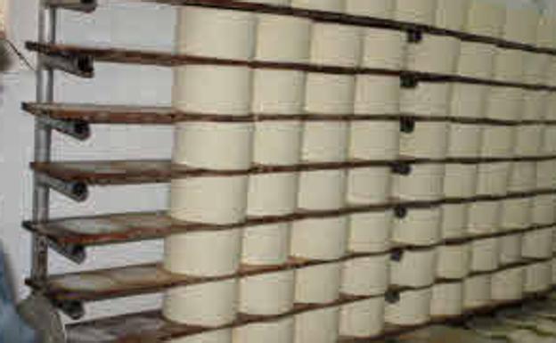 Utilizaba los sellos de autorización sanitaria de otras empresas para vender sus quesos