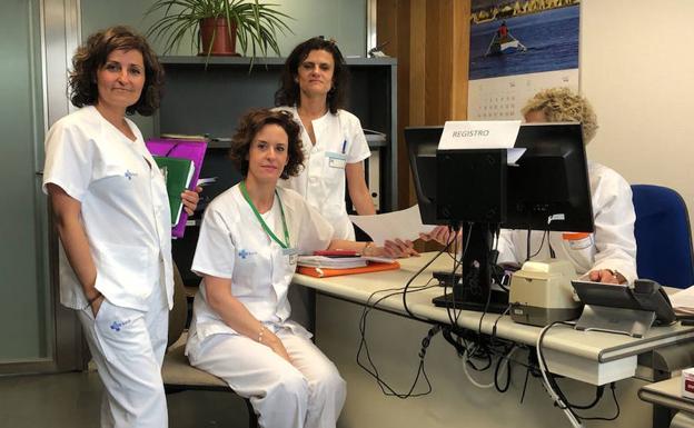 Satse junta 300 firmas para reclamar más enfermeros en Segovia