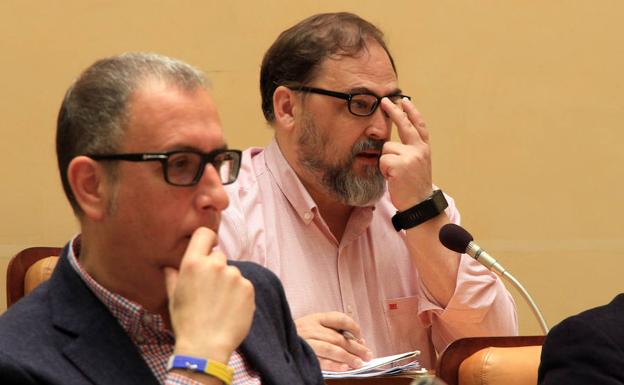 Veinticuatro empleados municipales de libre designación deberán comparecer ante el juez