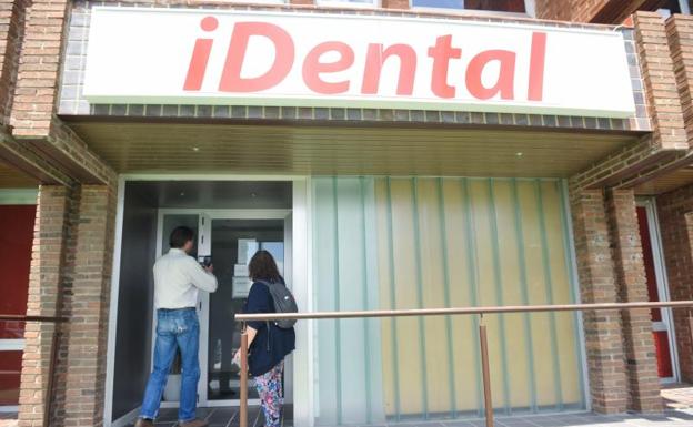 La clínica iDental cierra en Valladolid y deja a centenares de pacientes sin atención