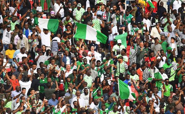 Los aficionados de Nigeria no podrán acudir al estadio con gallinas vivas