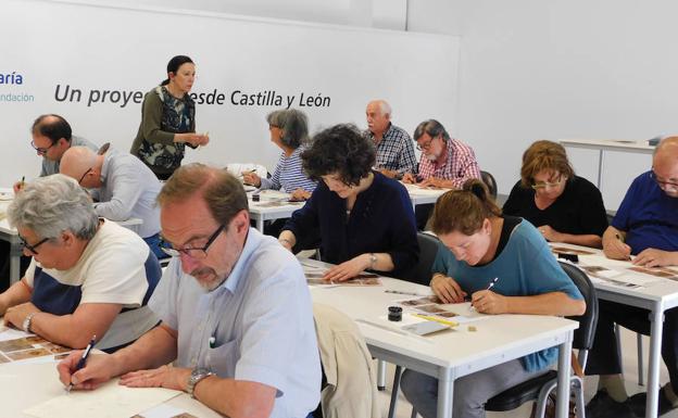 Santa María la Real programa un taller de escritura celta en Aguilar