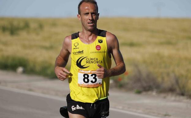 Sergio Sánchez bate el récord de la Media Maratón de Campaspero