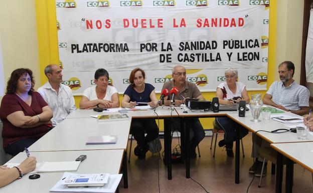 La plataformas sanitarias exigen a la Junta que convoque el Consejo Regional de Salud