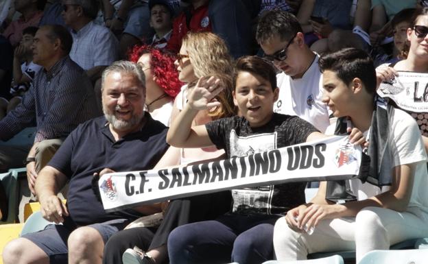 El CF Salmantino UDS ya tiene 600 entradas para Santiago pero podrían llegar más