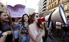 Multitudinarias manifestaciones contra la puesta en libertad de 'La Manada'