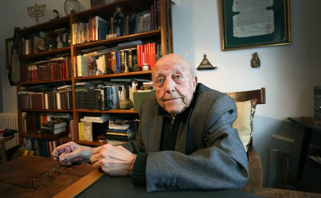 La Institución Gran Duque de Alba propone conceder la Medalla de Oro de Ávila a Jiménez Lozano
