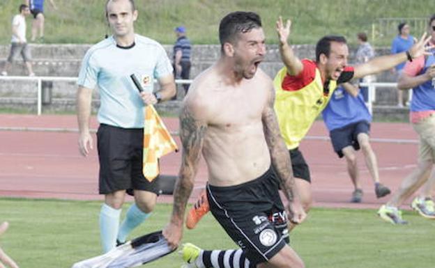 Razvan, el autor del gol del ascenso de Unionistas, se despide por carta para volver al Guijuelo