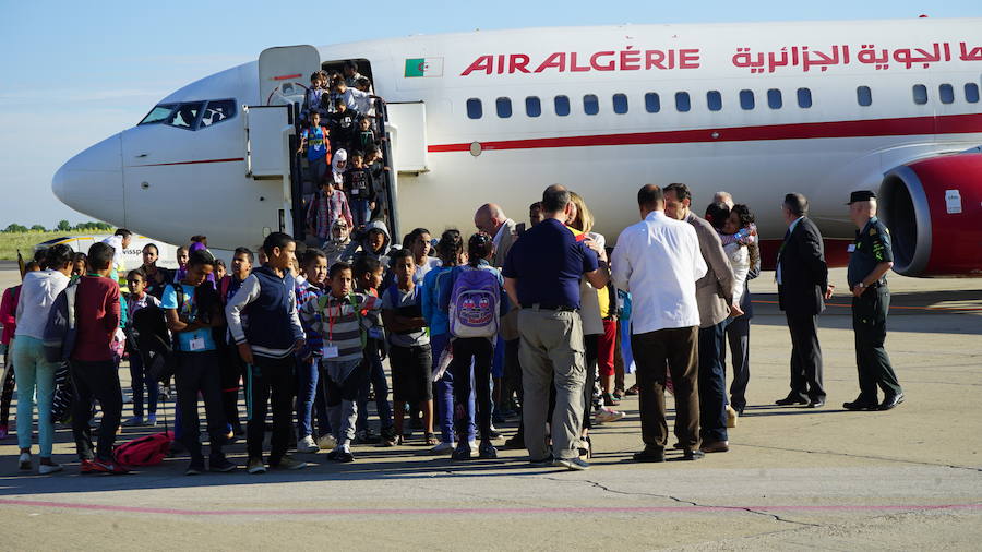 Llegan a Valladolid los primeros niños saharauis para sus 'Vacaciones en Paz'