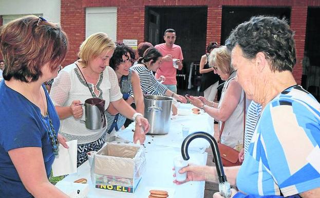 Baltanás festeja a San Pedro con chocolate
