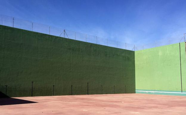 El frontón de Hontanares de Eresma se convertirá en un espacio multiusos