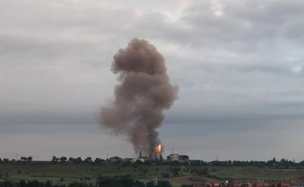 Controlada la situación en Lingotes Especiales tras la explosión en el horno de fundición