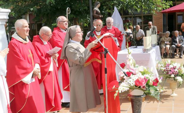 Misa para despedir a las monjas del Carmen