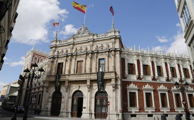 Los universitarios de Palencia podrán solicitar ayudas para transporte o residencia
