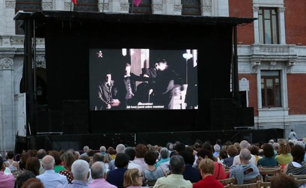La lluvia interrumpe la ópera de Donizetti en Valladolid