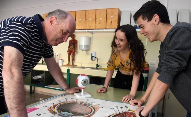 Estudiantes de Burgos presentan una investigación sobre el diagnóstico de la diabetes en el análisis del iris