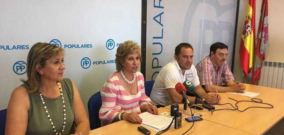 La alcaldesa de Peguerinos (PP), Asunción Martín, denuncia públicamente a los concejales PSOE y pide a su partido «que tome medidas»