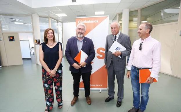 Cs reclama bonificaciones para los transportistas en la AP-6, «sin obviar» la variante de San Rafael