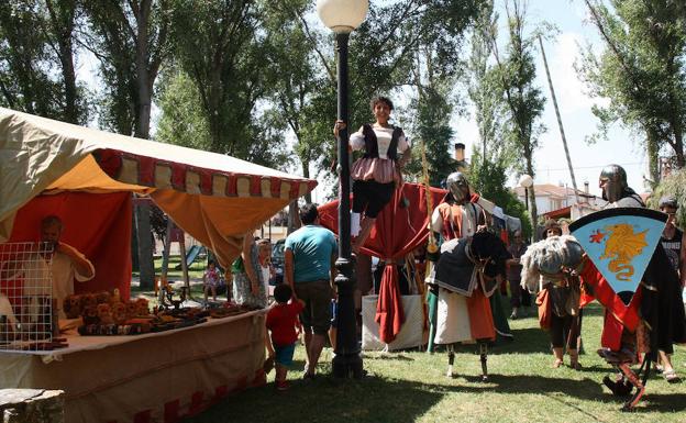 El undécimo mercado medieval abre un verano sin tregua