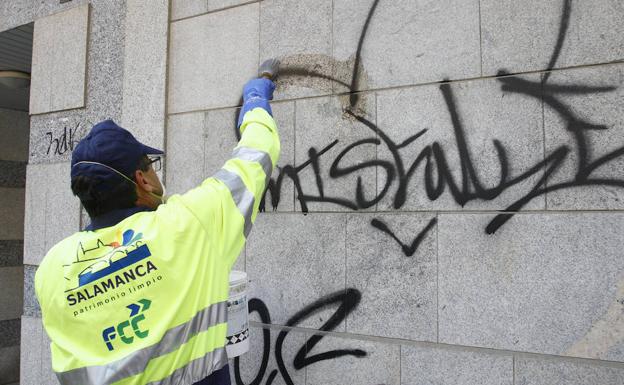 Detenidos varios grafiteros que actuaron en Salamanca y otras ciudades de forma itinerante