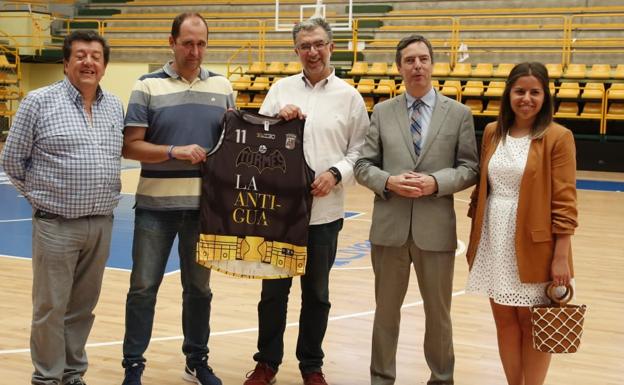 Jandro Zubillaga será el entrenador de La Antigua - CB Tormes en LEB Plata