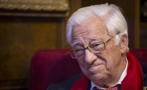 El padre Ángel apadrinará la cuarta Marcha Solidaria de Luna Llena en Coca