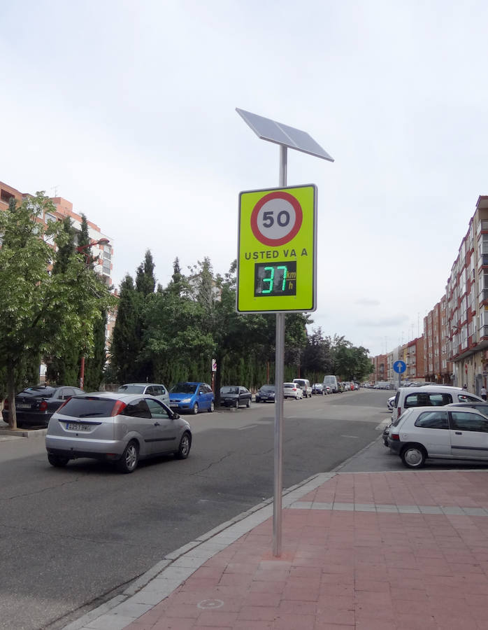 Nuevos avisadores de velocidad instalados en Valladolid