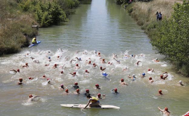 Raúl González y Ester Rodríguez, reyes del Canal de Castilla