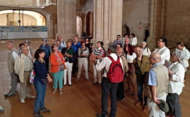 55 alumnos aprenden románico con la Fundación Santa María la Real