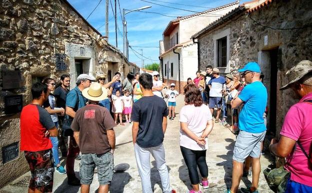 Una nueva ruta geológica recorre el entramado urbano de Juzbado