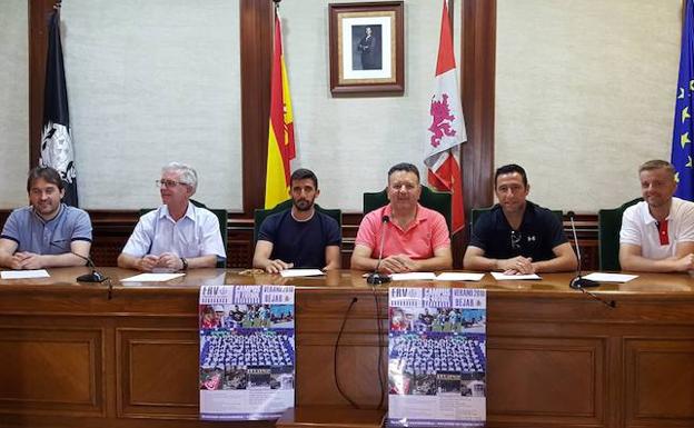 Presentado el V Campus de Fútbol de verano que la Fundación Real Valladolid hace en Béjar