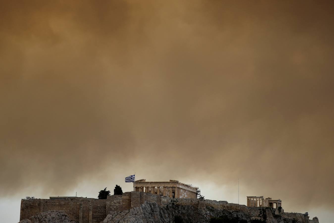 Las impresionantes imágenes de los incendios de Grecia