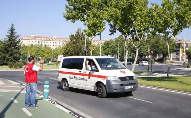 Un equipo de 13 voluntarios de Cruz Roja viaja desde Salamanca a Cádiz para reforzar la atención a los inmigrantes