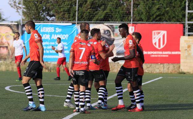 Unionistas se lleva ante el Santa Marta uno de los clásicos charros del verano