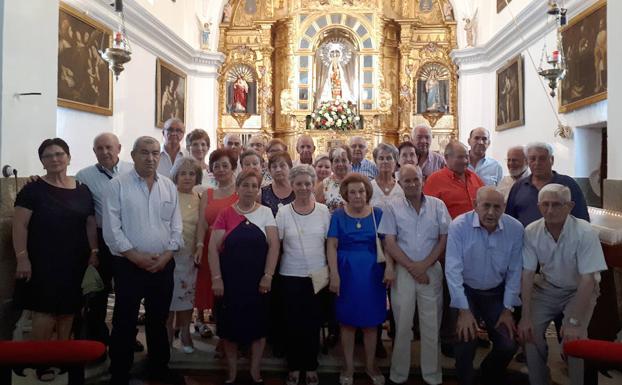 Los quintos de 1943 celebran su 75 aniversario en Carbonero el Mayor