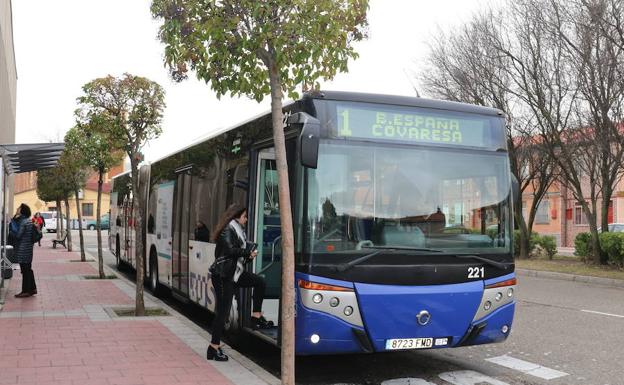 La Overuela tendrá una línea propia de autobús y servicio de búho