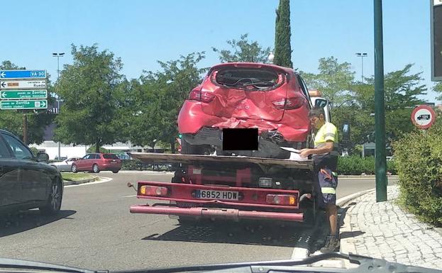 Al menos dos heridos en un accidente a la altura de Vallsur