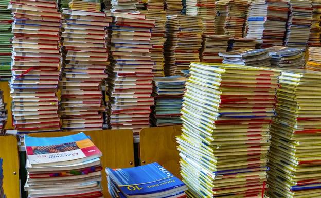 Las ventas de los libros de Religión de Primaria sufren una caída del 70%