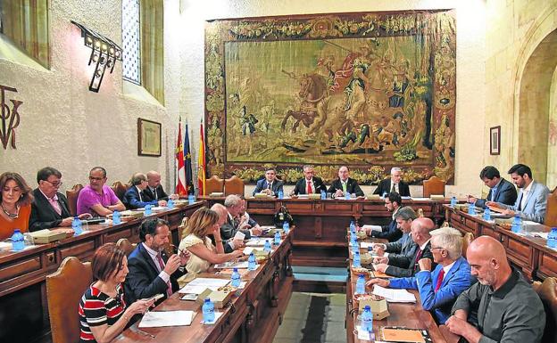 Los institutos y departamentos de la USAL logran 71 becas de colaboración