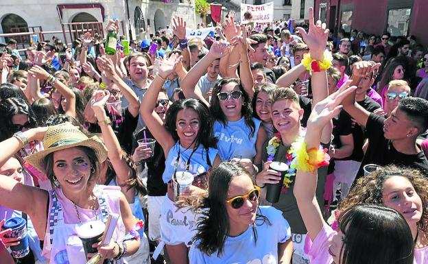 Tudela prende la mecha festiva con dj's y charangas en la calle