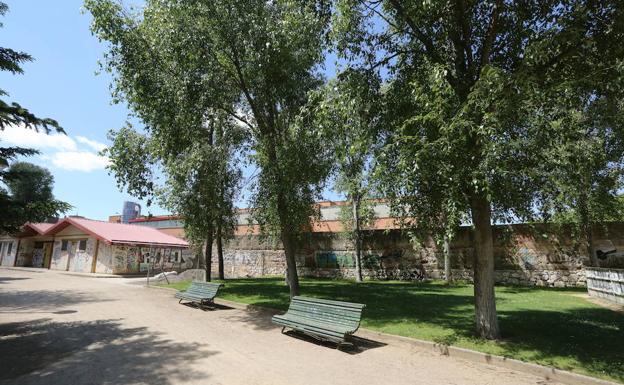 La Policía de Valladolid denuncia en un solo día a 30 personas por consumo de alcohol en la calle
