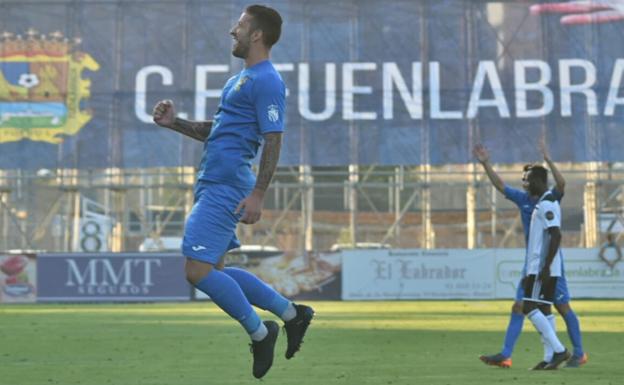 Abultada derrota para el Salmantino en su estreno en Segunda B