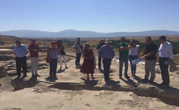 Descubren dos nuevas salas en el yacimiento de Confloenta