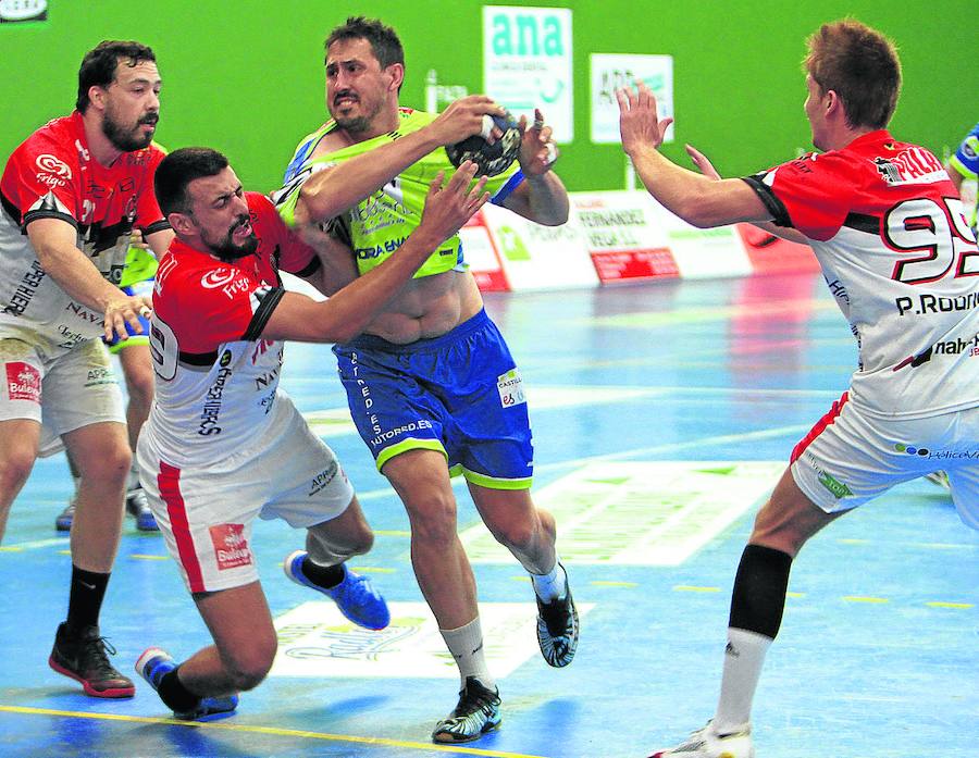 Las dos caras del Balonmano Nava