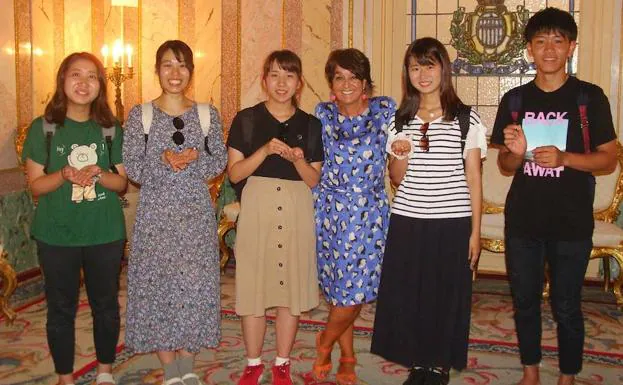 Cinco estudiantes japoneses aprenderán español y la cultura segoviana
